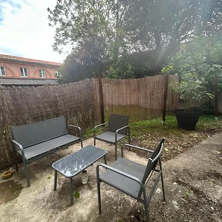 Le Cosy Balat Biel Rdc Jardin Spacieux Apartment Grisolles (Tarn-et-Garonne)